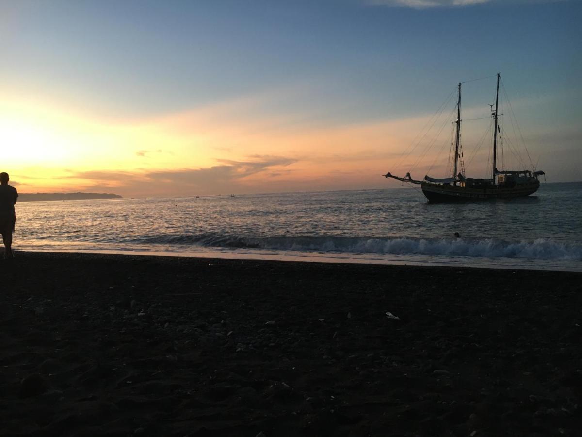 Amed Sunset Beach Exterior foto